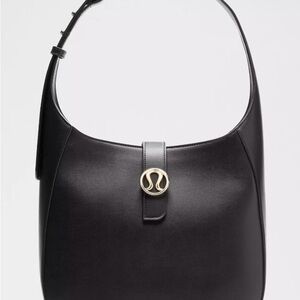 NWT Lululemon Leather Alternative Shoulder